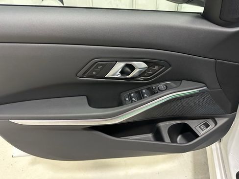 Used 2025 BMW 330i xDrive 330i xDrive w/ Premium Package image 28