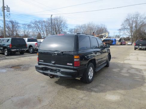 Used 2004 GMC Yukon Denali image 5