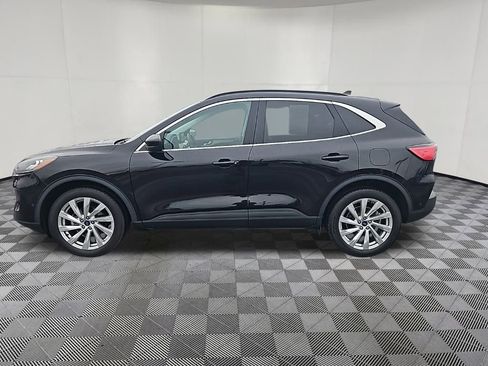 Used 2022 Ford Escape Titanium w/ Titanium Elite Package image 2