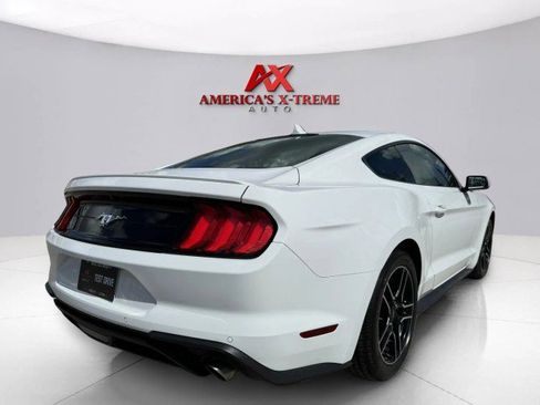 Used 2023 Ford Mustang Premium image 5
