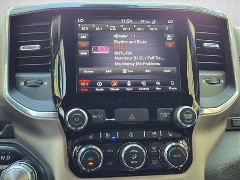 Used 2019 RAM 1500 Laramie w/ Sport Appearance Package AWD/4WD image 13