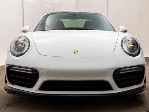 Used 2019 Porsche 911 Turbo S image 4