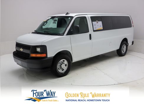 Used 2017 Chevrolet Express 3500 LS RWD image 8