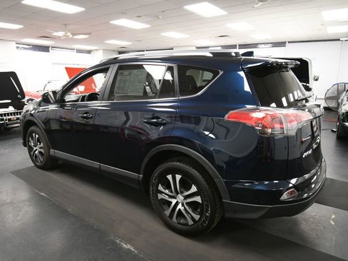 Used 2017 Toyota RAV4 LE w/ All Weather Liner Package FWD image 5