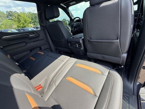 Used 2024 GMC Sierra 1500 AT4 w/ Technology Package AWD/4WD image 33