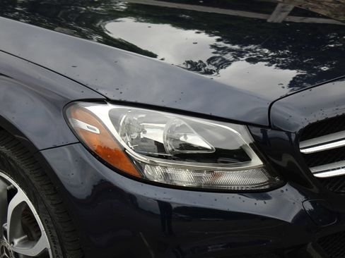 Used 2018 Mercedes-Benz C 300 C 300 4MATIC Sedan 4D image 37