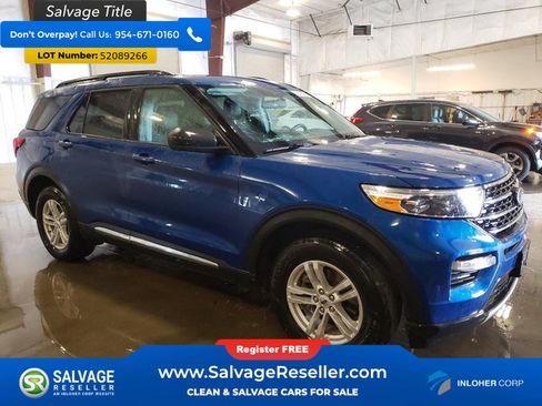 Used 2021 Ford Explorer XLT w/ Equipment Group 202A AWD/4WD image 5