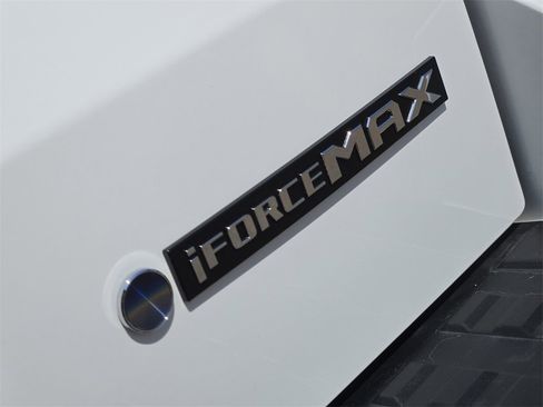 Used 2025 Toyota 4Runner TRD Off-Road image 31