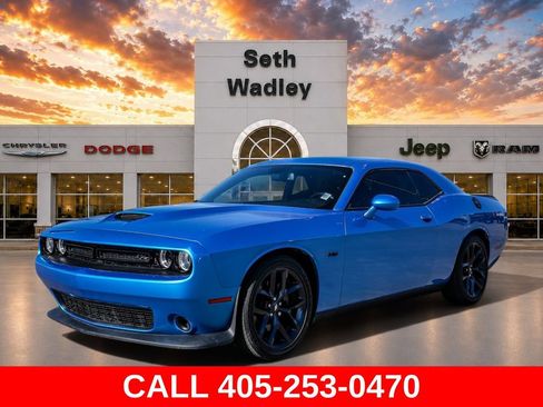 Used 2023 Dodge Challenger R/T w/ Blacktop Package RWD image 3