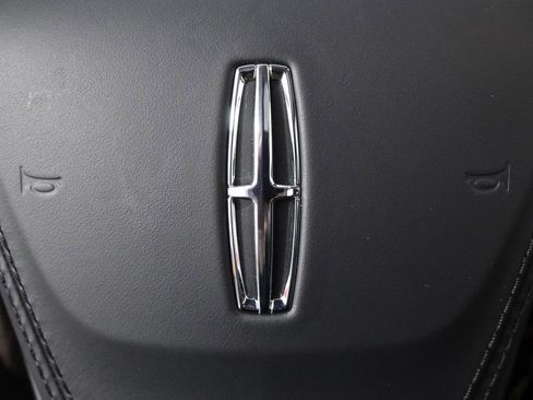 New 2026 Lincoln Aviator AWD image 36