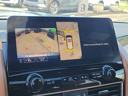 Used 2023 INFINITI QX80 Sensory w/ Cargo Package AWD/4WD image 17