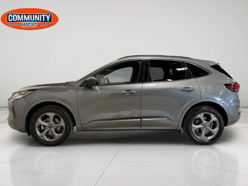Used 2024 Ford Escape ST-Line AWD/4WD image 3