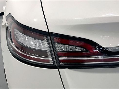 Used 2020 Lincoln Nautilus FWD w/ Equipment Group 101A image 29