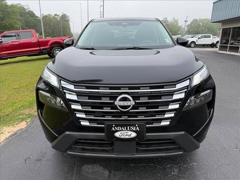 Used 2025 Nissan Rogue SV AWD/4WD image 26