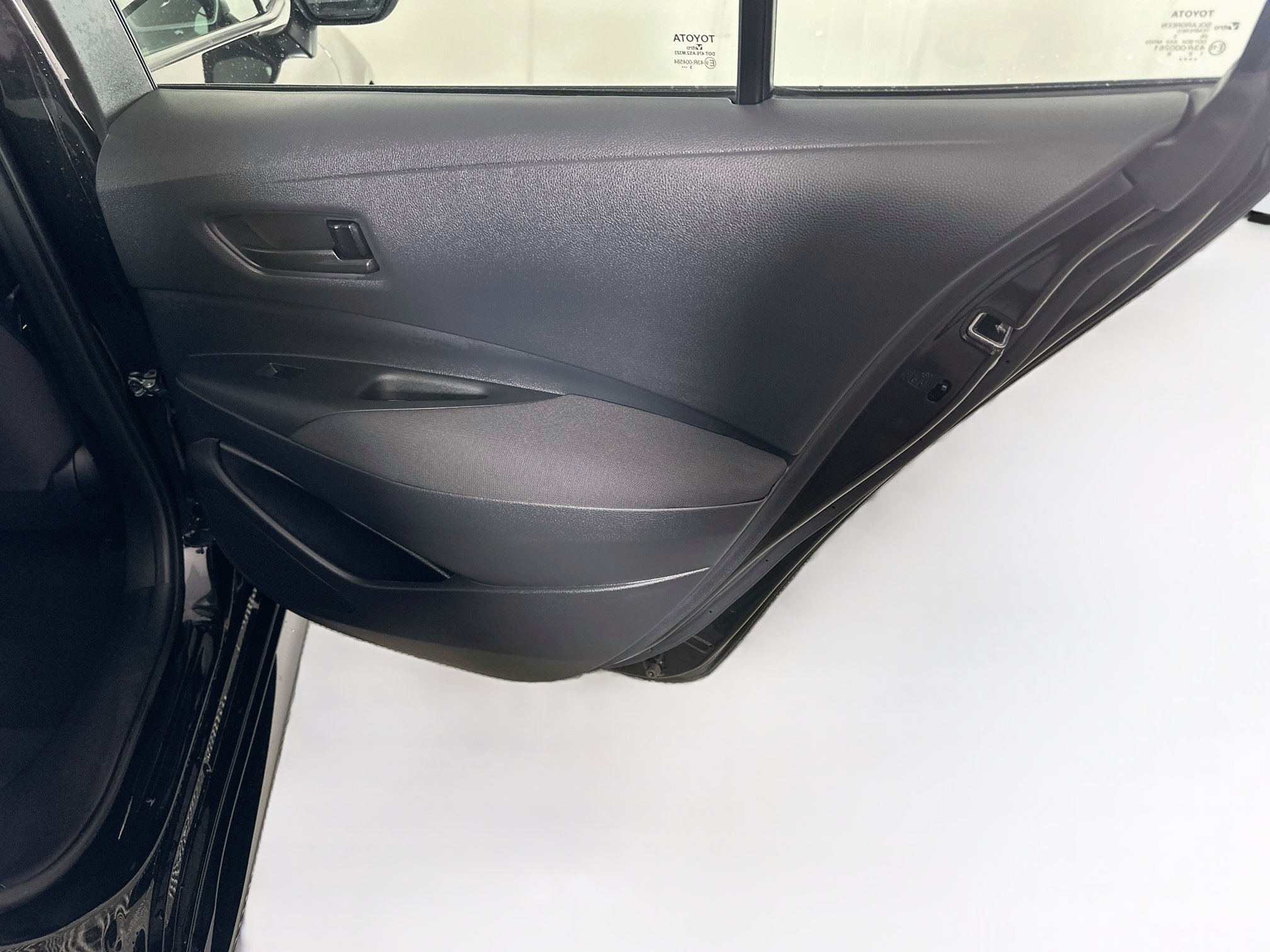Used 2026 Toyota Corolla LE FWD image 29