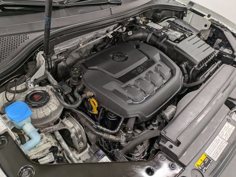 Used 2022 Volkswagen Tiguan SEL R-Line AWD/4WD image 31