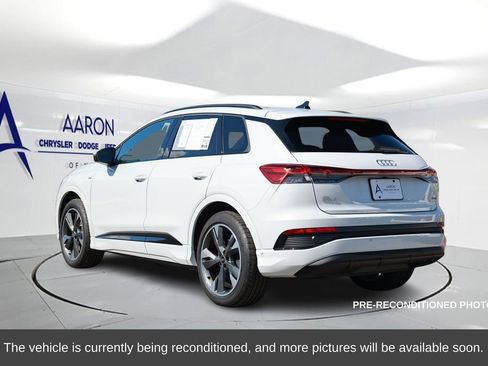 Used 2024 Audi Q4 e-tron Premium Plus w/ Premium Plus image 2