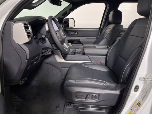New 2026 Toyota Tundra Limited image 12