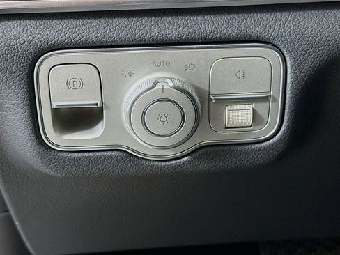 New 2026 Mercedes-Benz GLE 450 4MATIC Coupe image 10