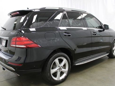 Used 2019 Mercedes-Benz GLE 400 4MATIC image 6