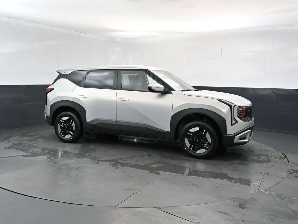 Used 2027 Kia Seltos LX AWD/4WD image 7