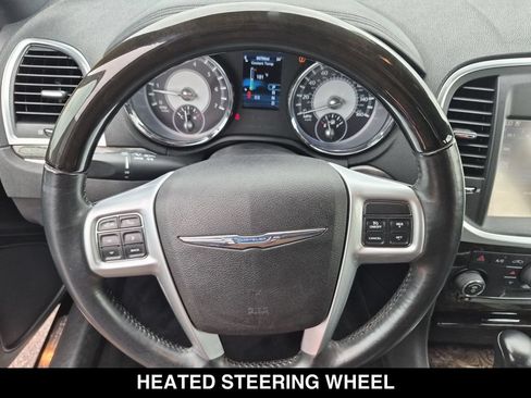 Used 2013 Chrysler 300 C RWD image 20