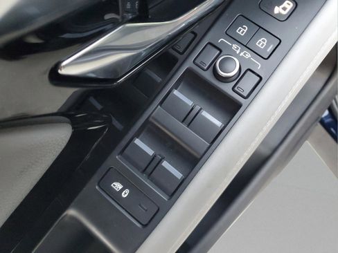 Used 2022 Land Rover Range Rover Evoque R-Dynamic S image 15