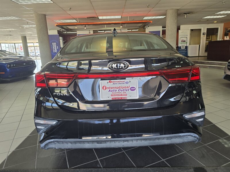 Used 2021 Kia Forte LXS FWD image 6