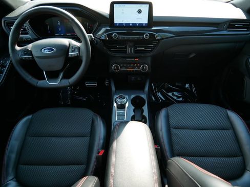 Certified 2023 Ford Escape ST-Line Select AWD/4WD image 13