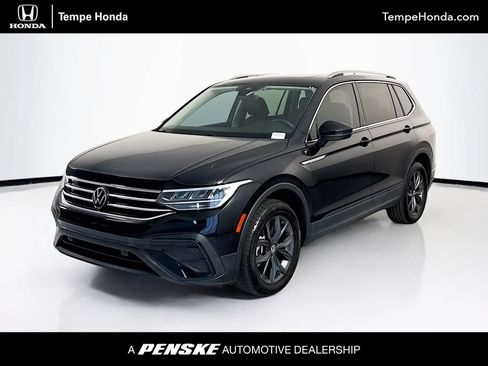 Used 2022 Volkswagen Tiguan SE FWD image 1