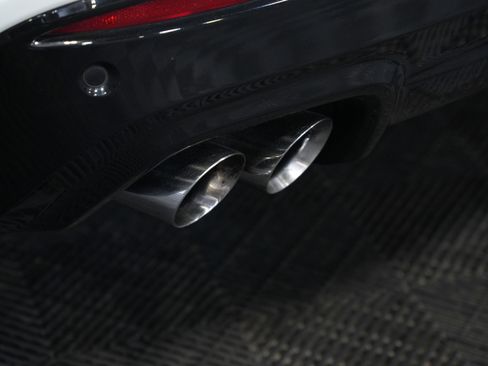 Used 2016 Chevrolet SS image 18