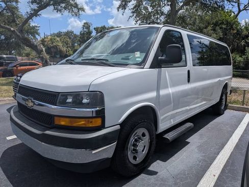Used 2019 Chevrolet Express 3500 LT w/ LT Preferred Equipment Group RWD image 2