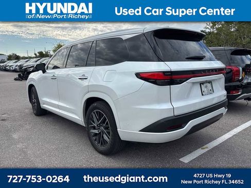 Used 2024 Lexus TX 350 AWD w/ Captains Chair Package image 2