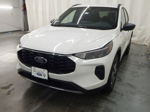 New 2025 Ford Escape ST-Line w/ Tech Pack #1 image 8