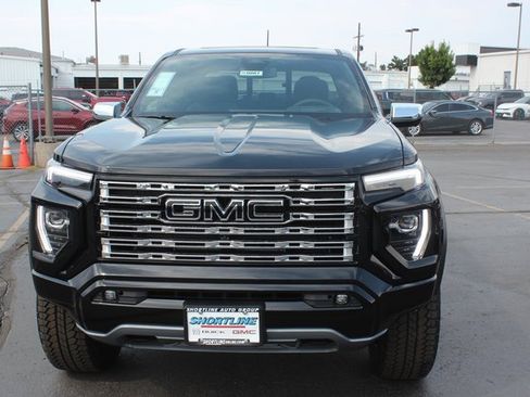 New 2026 GMC Canyon Denali w/ LPO, Denali Black Edition image 10