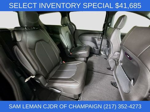 New 2026 Chrysler Pacifica Select w/ S Appearance Package FWD image 27