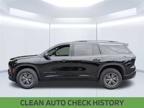 Used 2025 Chevrolet Traverse LT AWD/4WD image 2
