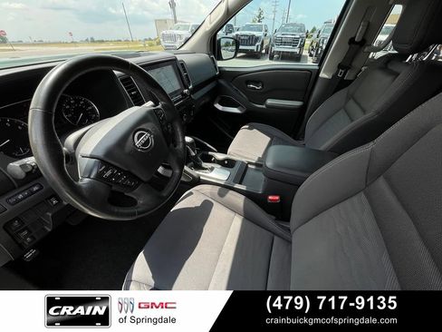 Used 2023 Nissan Frontier SV w/ SV Convenience Package RWD image 8