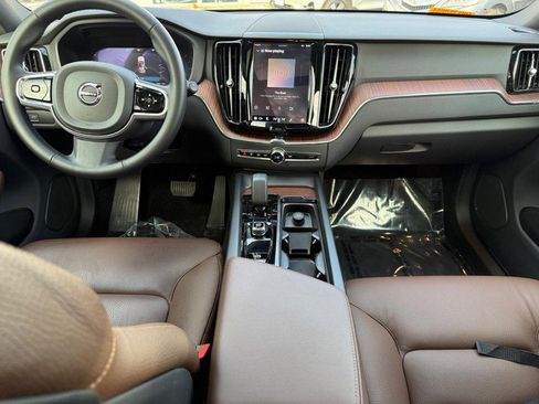 Certified 2024 Volvo XC60 B5 Plus w/ Protection Package Premier image 12