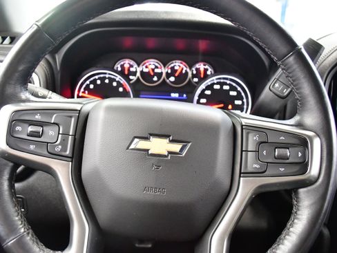 Used 2022 Chevrolet Silverado 1500 LT image 19