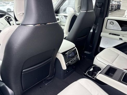 New 2026 Lincoln Aviator Black Label w/ Dynamic Handling Package image 17