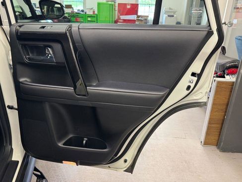 Used 2023 Toyota 4Runner 40th Anniversary SE AWD/4WD image 25