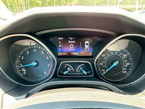 Used 2018 Ford Focus SEL FWD image 12