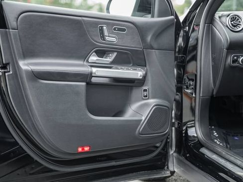 Certified 2023 Mercedes-Benz GLB 250 4MATIC image 34