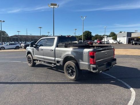 Used 2023 Ford F250 Lariat w/ Lariat Ultimate Package AWD/4WD image 8