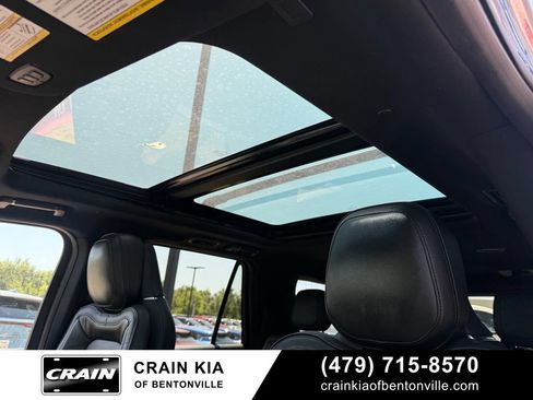 Used 2018 Lincoln Navigator L Reserve AWD/4WD image 21