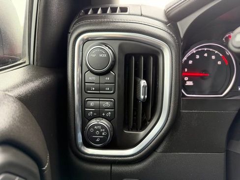 Used 2021 Chevrolet Silverado 1500 LTZ w/ Safety Package II AWD/4WD image 24