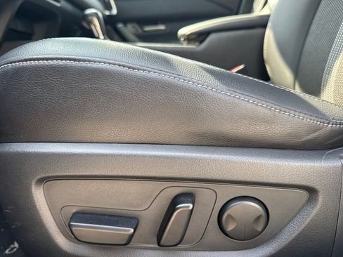 Used 2025 MAZDA CX-50 AWD 2.5 S w/ Preferred Package image 14