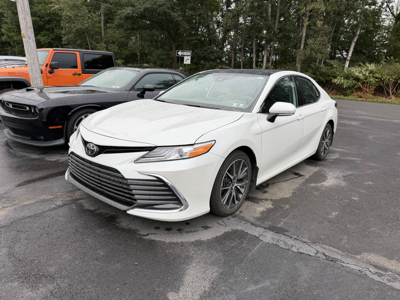 Used 2024 Toyota Camry XLE w/ Cold Weather Package AWD/4WD image 1
