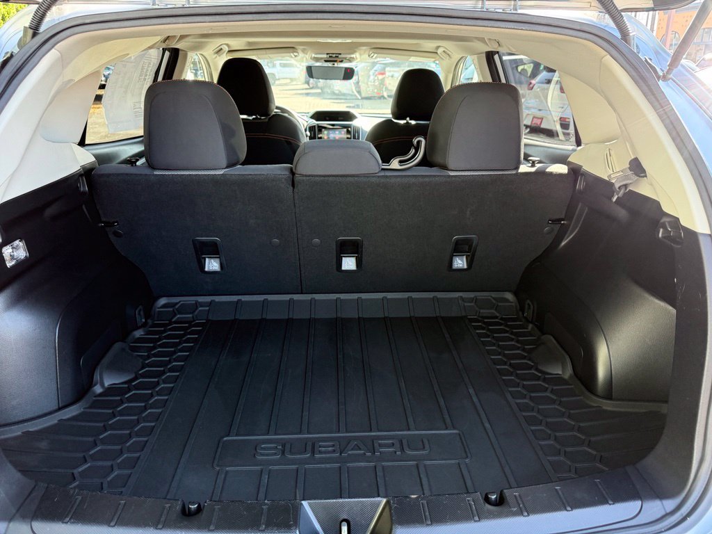 Used 2019 Subaru Crosstrek 2.0i Premium w/ Moonroof Package AWD/4WD image 9